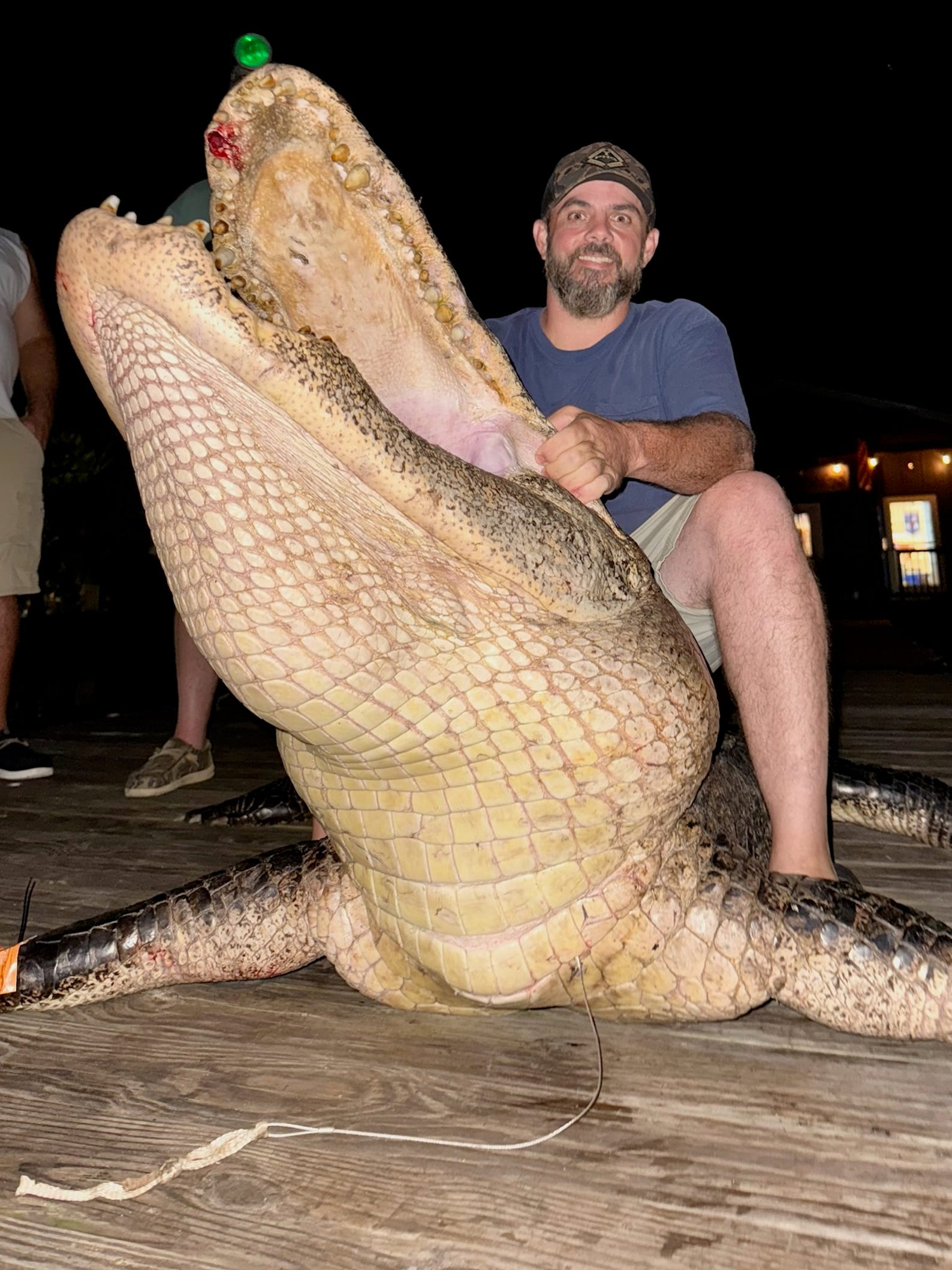 85993801007-gatorrez-1[1].jpg